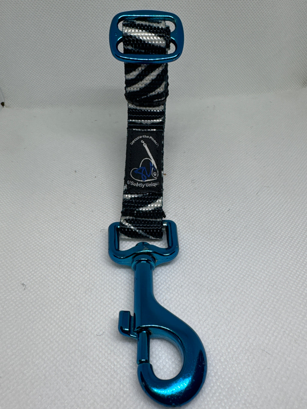Secure the Pooch B+W Zebra Blu MTL Patented Nekleash One of Kind Dual Use Convertible Key Lanyard Dog Leash ❤️🐶 🐶 🐶