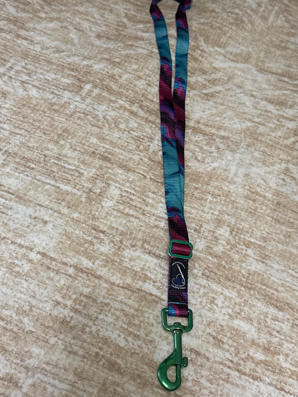 Secure the Pooch Vnyss Marz GRN MTL Patented Nekleash One of Kind eDual Use Convertible Key Lanyard Dog Leash ❤️🐶