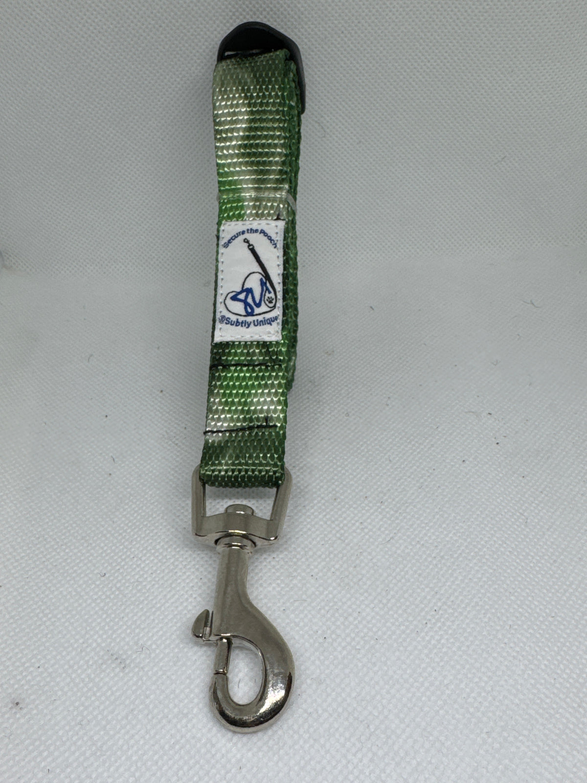 Emerald Secure the Pooch Nekleash by Subtly Unique SVR mini hook