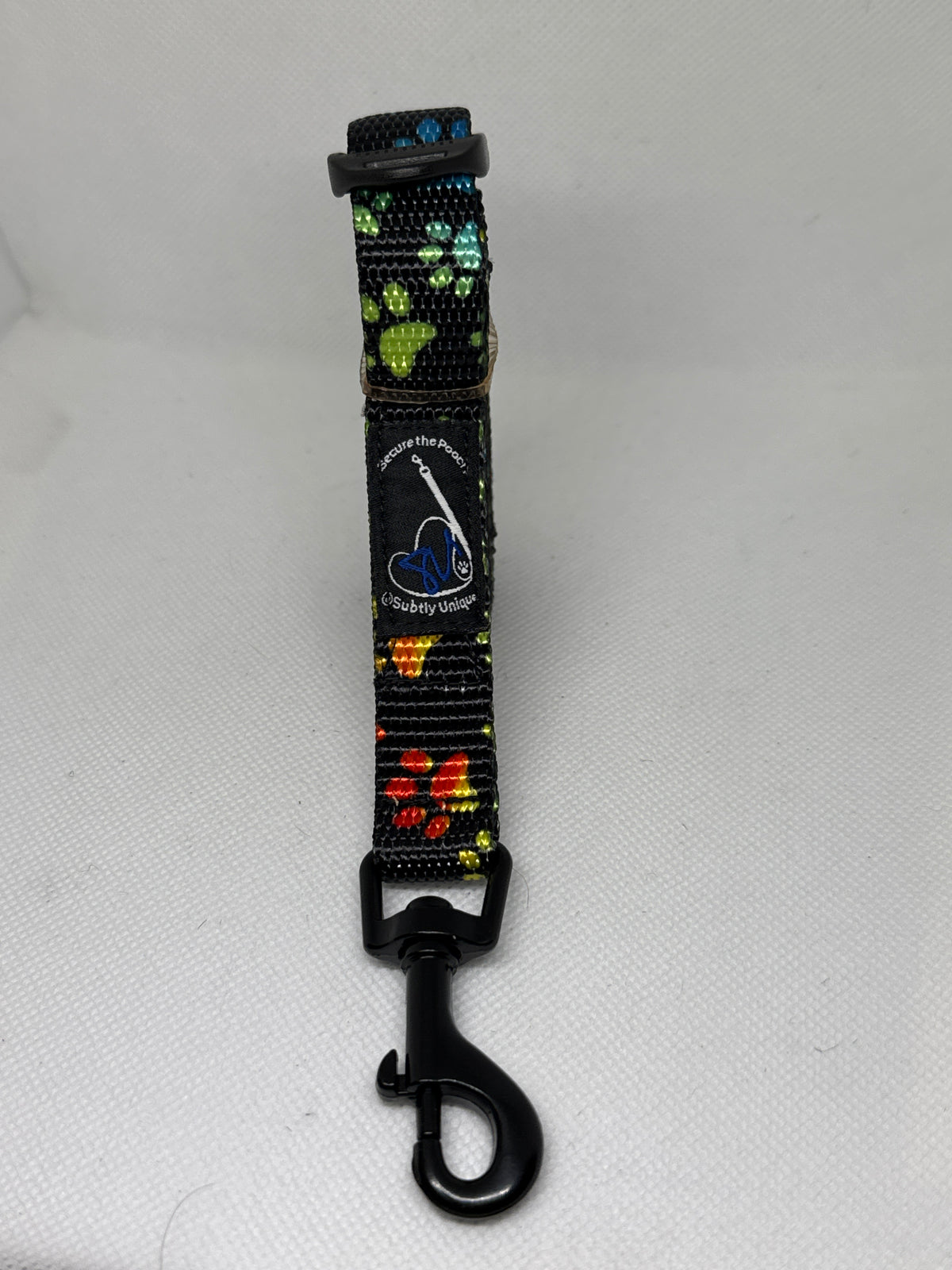Signature Multi-color Pawz Secure the Pooch Nekleash By Subtly Unique mini hook