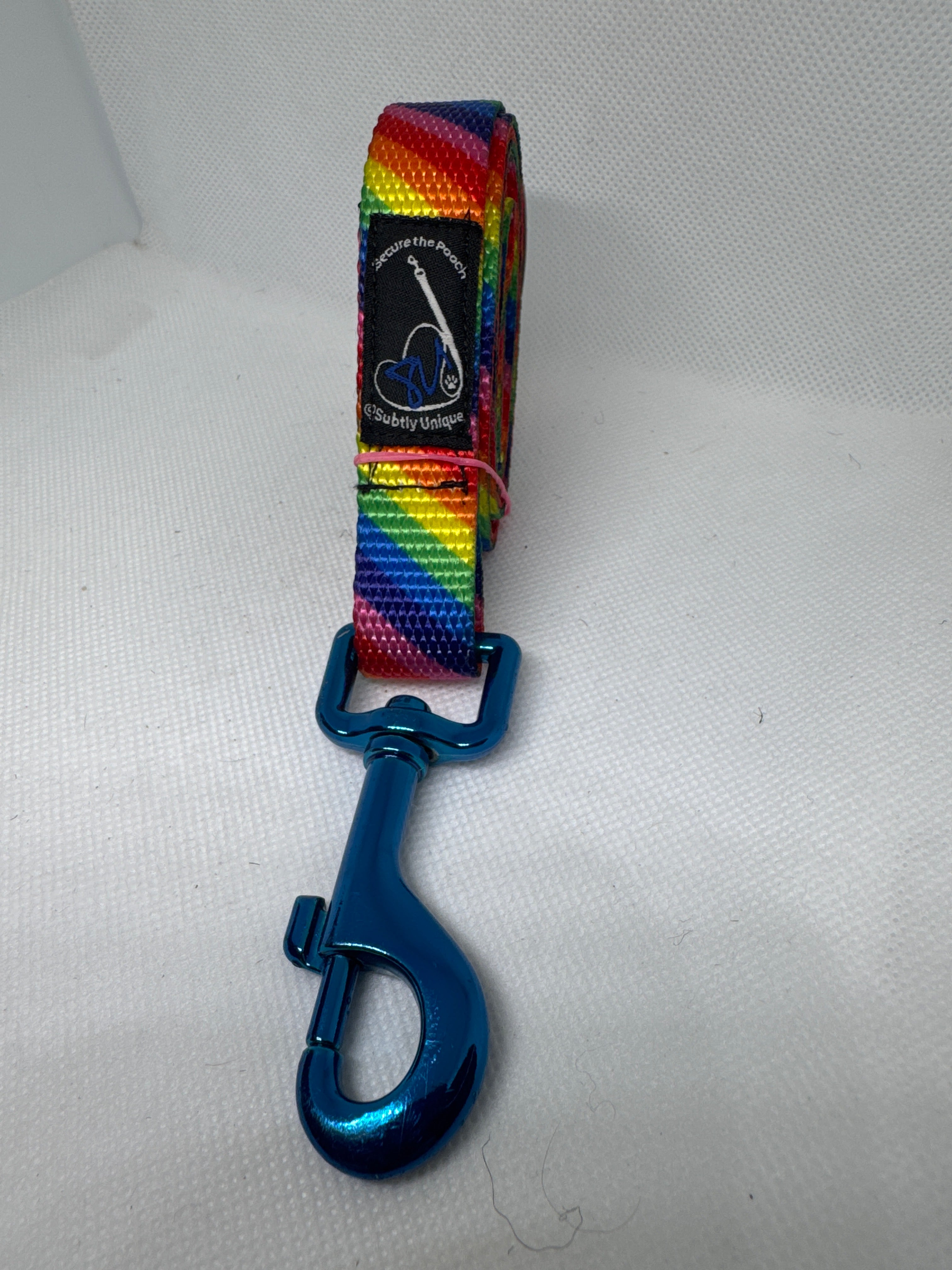 Blu MTL secure the pooch dual use Subtly Unique candy-cane   convertible key lanyard dog leash
