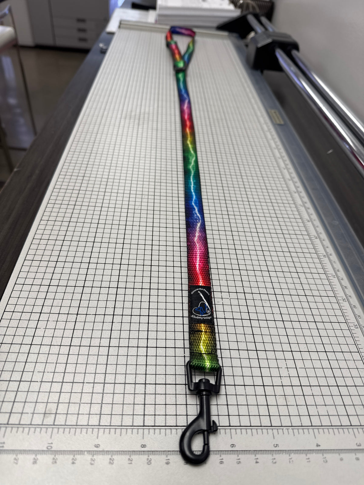 Electric Vibe Secure the Pooch  mini hook Nekleash by Subtly Unique