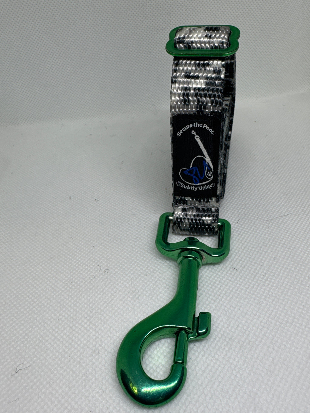 Secure the Pooch Urban Camo GRN MTL Patented Nekleash One of Kind Dual Use Convertible Key Lanyard Dog Leash ❤️🐶