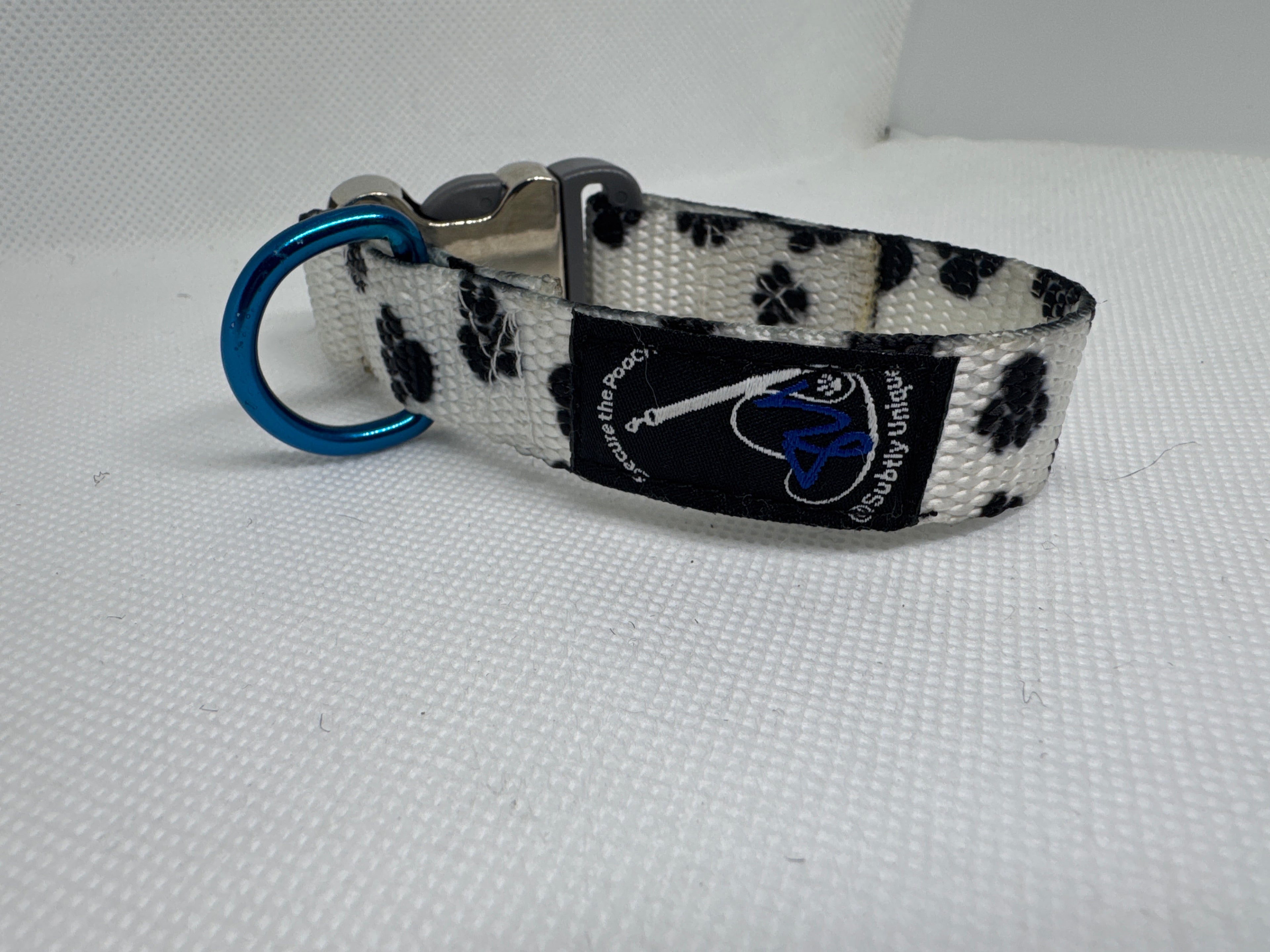 Mini faux pet collar Paws pattern set to go with our patented Secure the Pooch  Nekleash & adjustable pet collar for full statement 🐶❤️