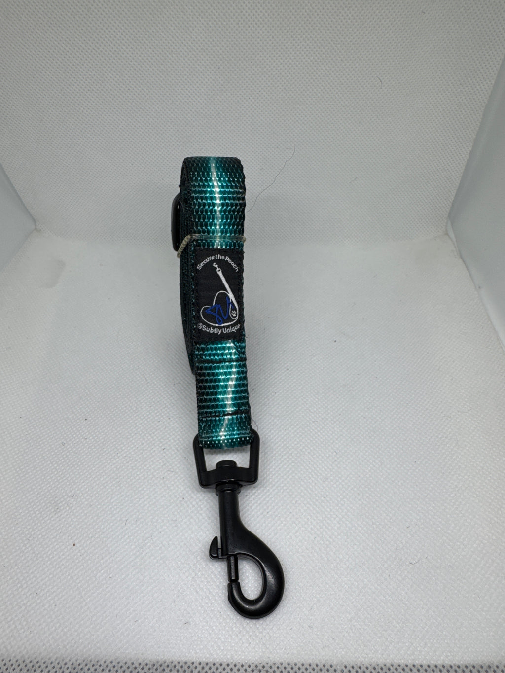 Turquoise Lightning Secure the Pooch Nekleash convertible key lanyard dog leash mini hook