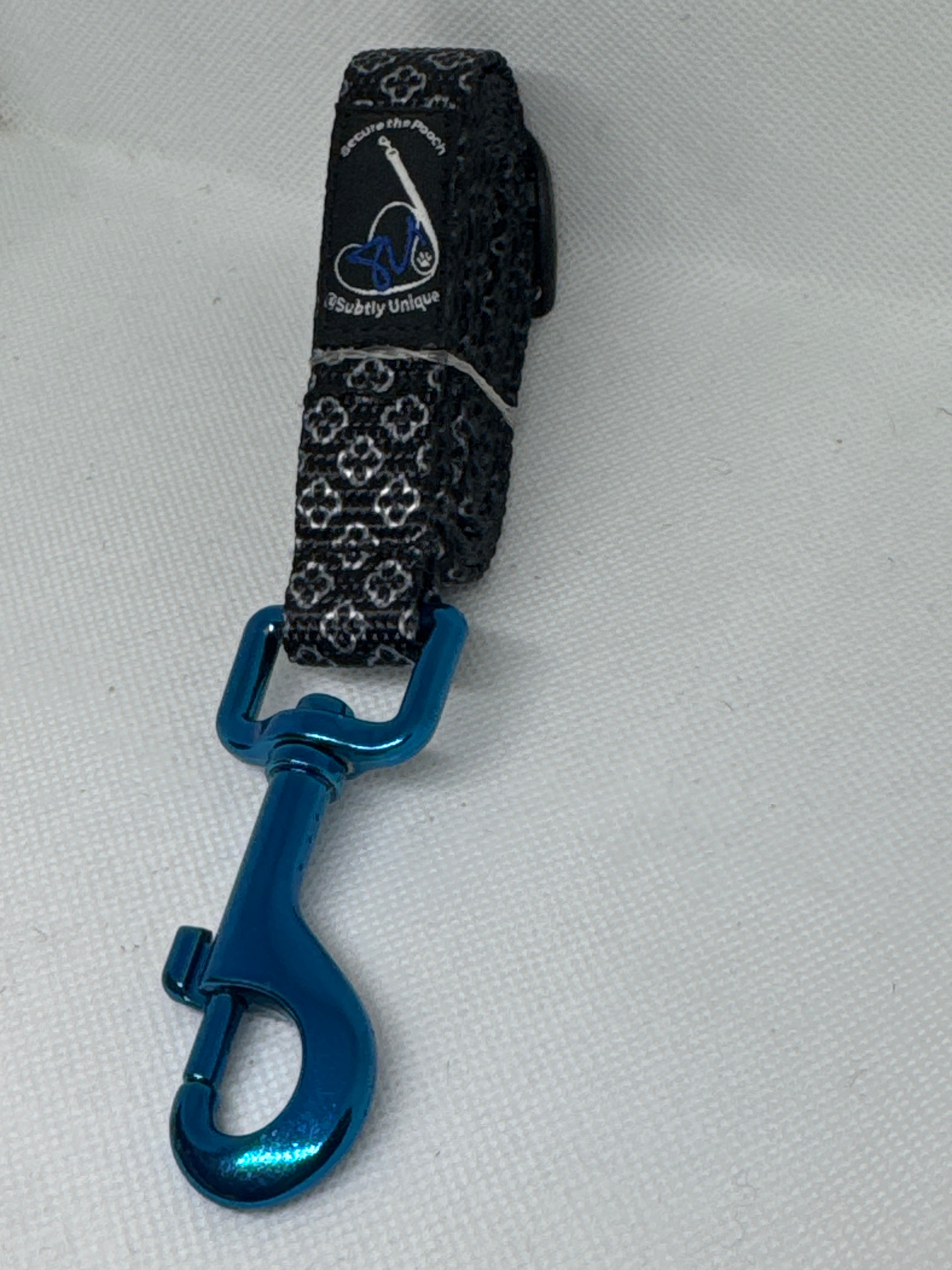 exclusive Pope leo blu mtl