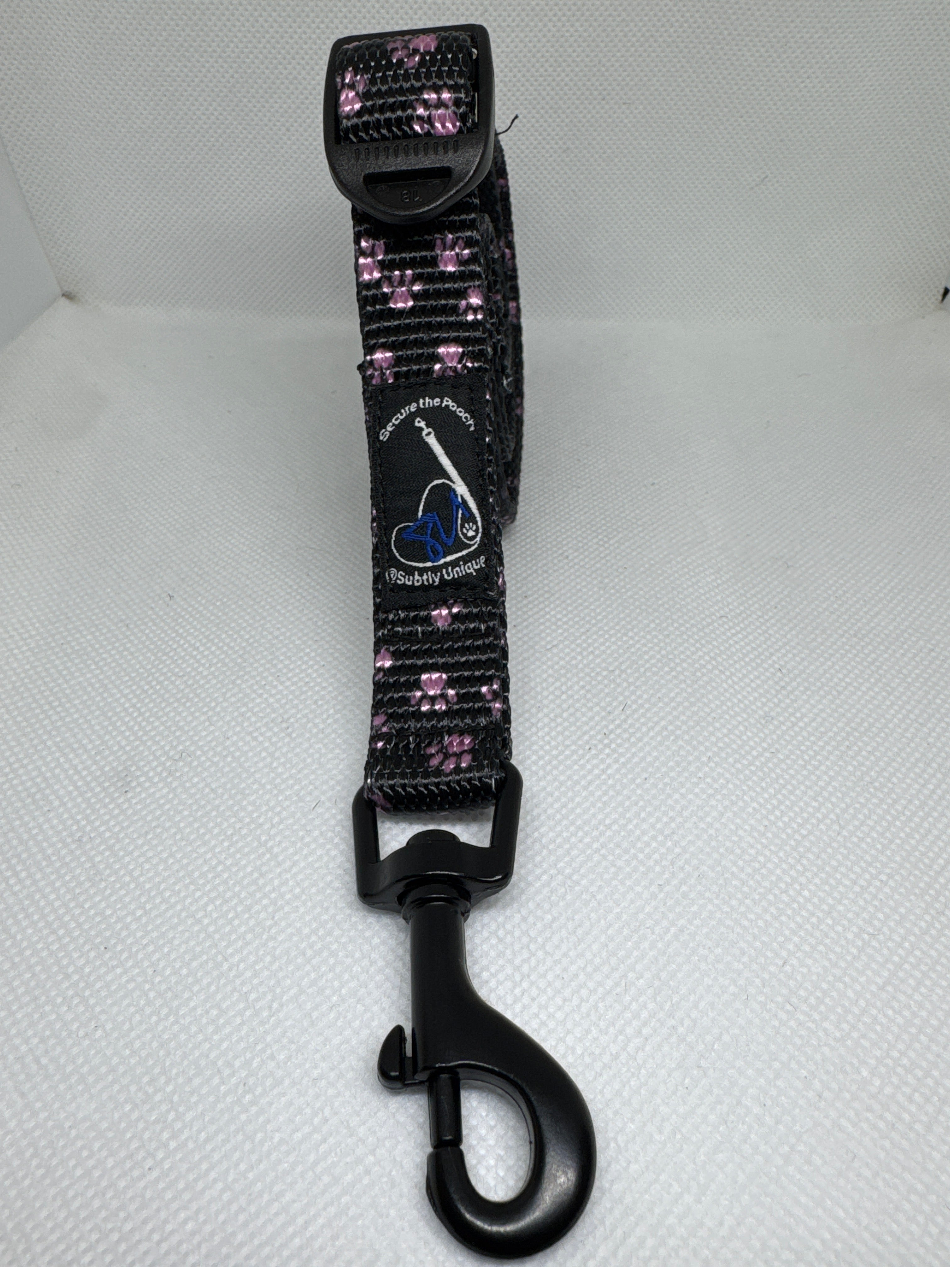 Signature Pink Pawz Secure the Pooch Nekleash convertible key lanyard dog leash mini hook